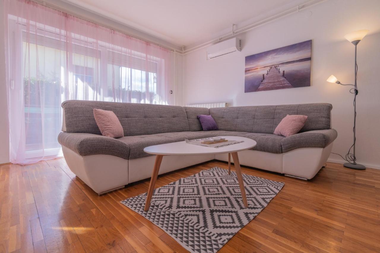 Apartman Monte Grande Pula Exteriör bild